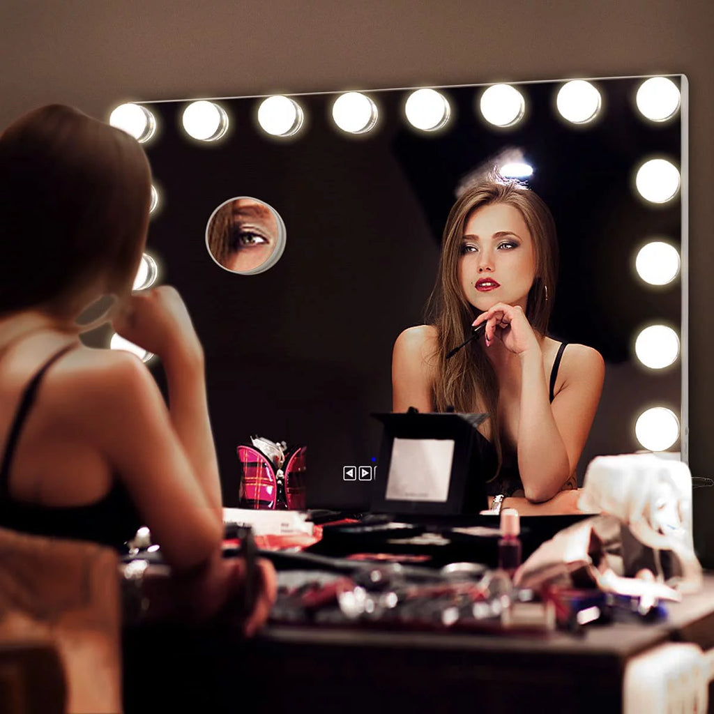 White 32"x 23" Lighted Vanity Mirror D31366