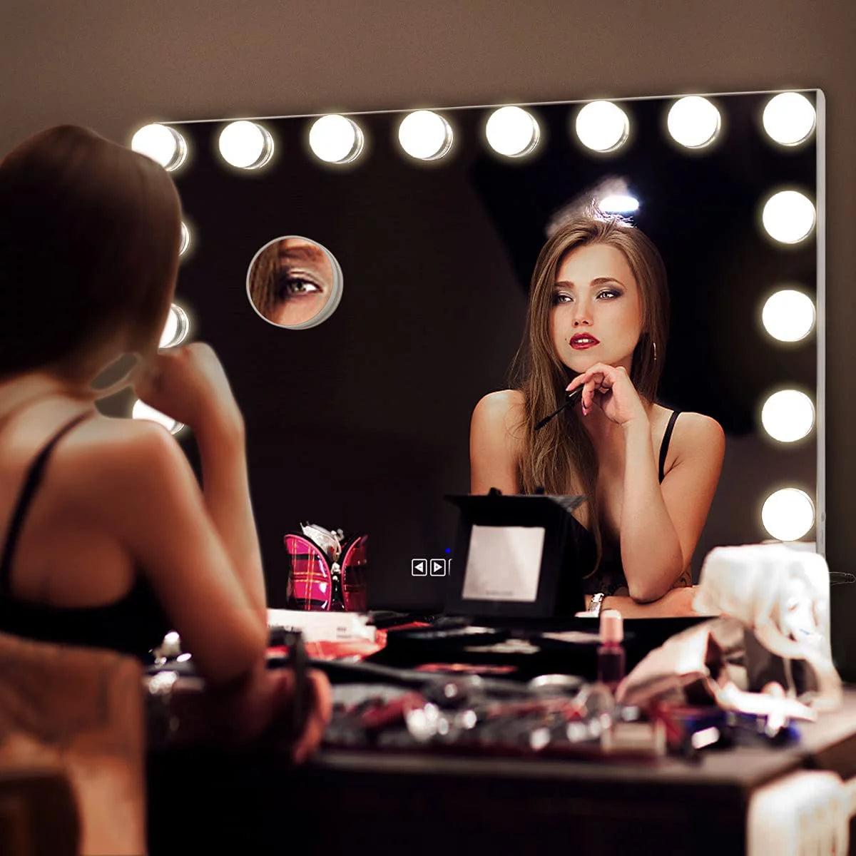 White 32"x 23" Lighted Vanity Mirror D31366