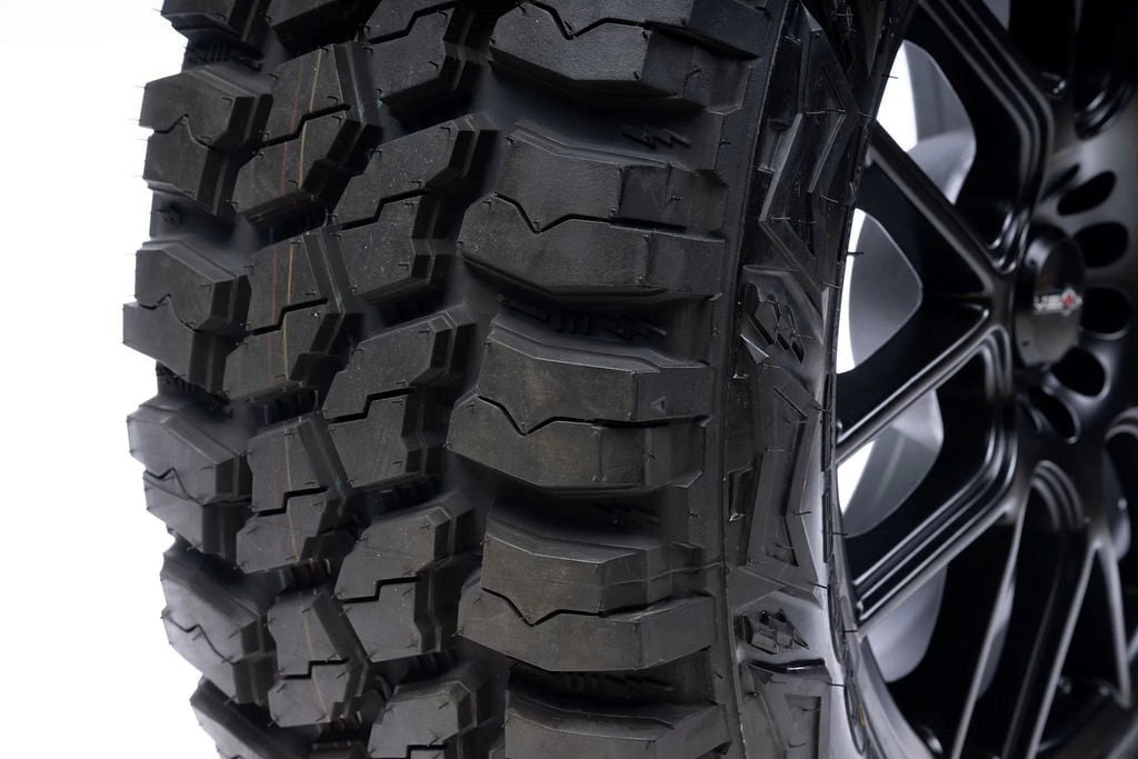 31X10.50R15 Mud-Terrain Tire R11333