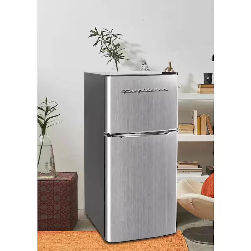 4.5 cu. ft. 2 Door Mini Fridge with Freezer and Manual Defrost N467