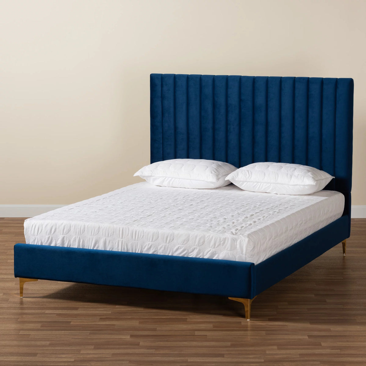 Navy Blue Velvet Queen Size Platform Bed I7894