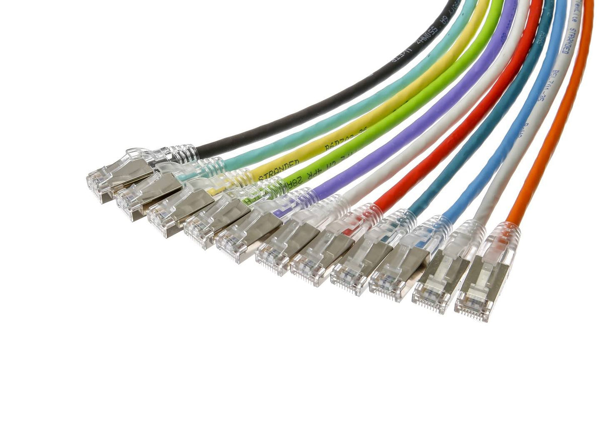 Patch cable CAT 6a UTP 100 ft Blue F73594