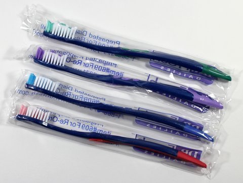 144 Disposable Toothbrushes Individually Wrapped Q17217
