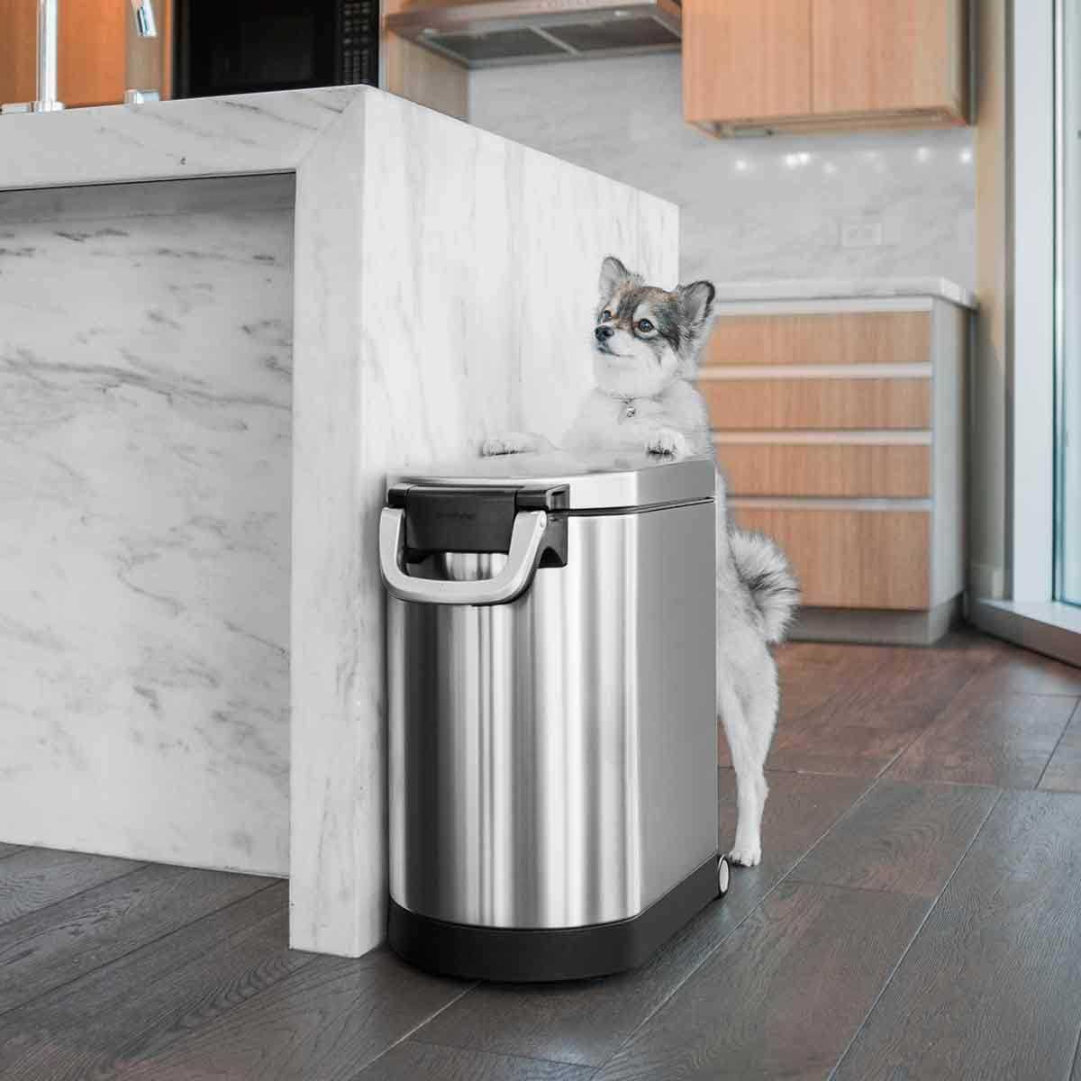 White Steel Pet Food Can M14787