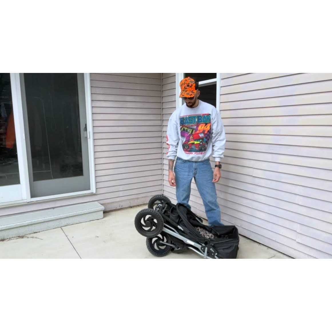 3 Wheel Foldable Pet Stroller Y517464