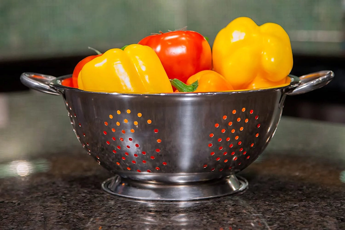 Silver Stainless Steel Colander 5 qt O265595