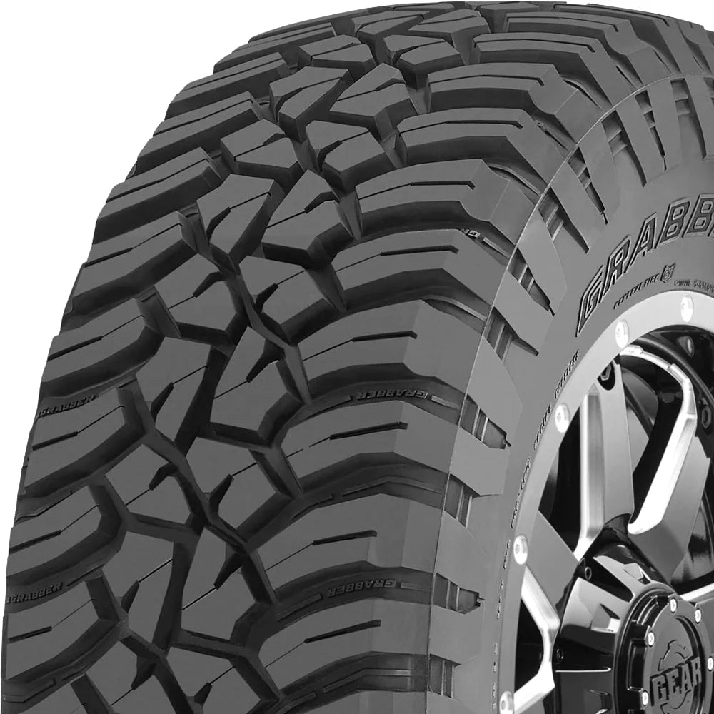 Mud Terrain Light Truck Tire D752