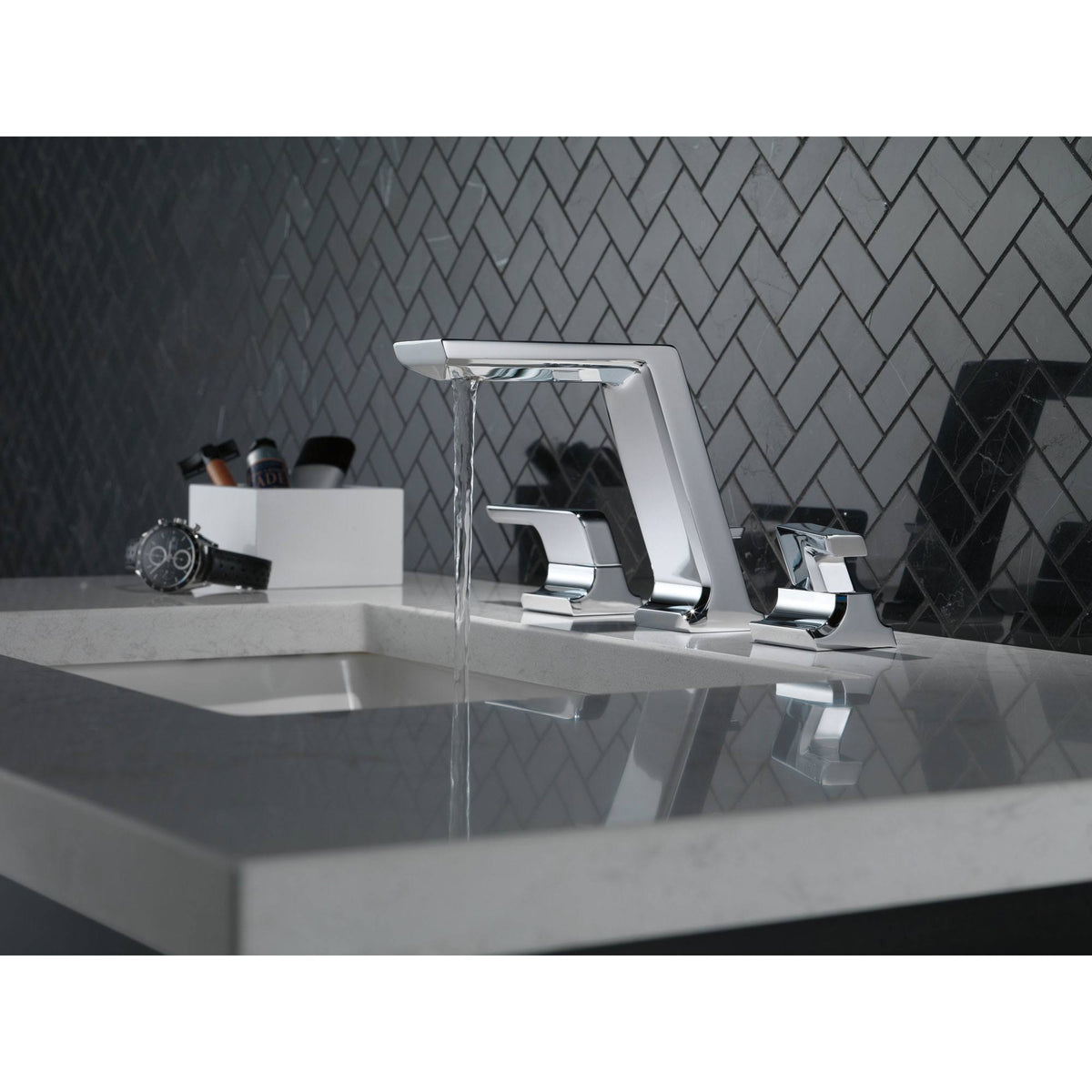 Two Handle Widespread Bathroom Faucet Chrome J36415