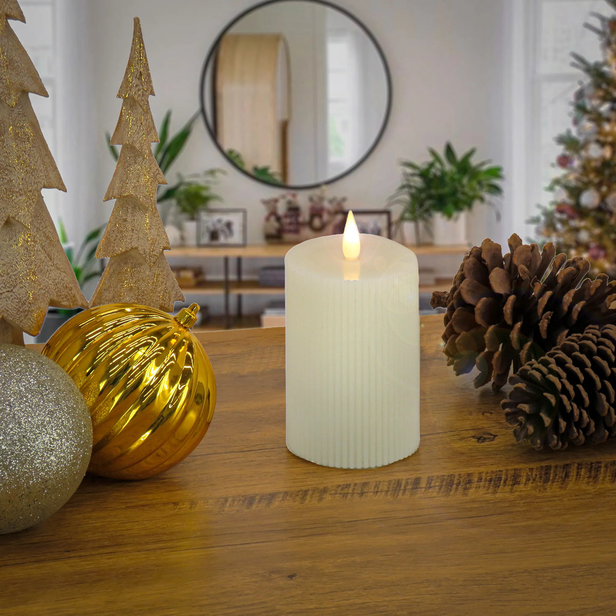 Ivory Flameless Candle with Remote U5840